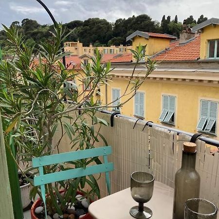 Charmant Deux Pieces Dans Le Quartier Du Port Ницца Экстерьер фото